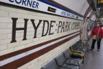 Stanice metra Hyde Park